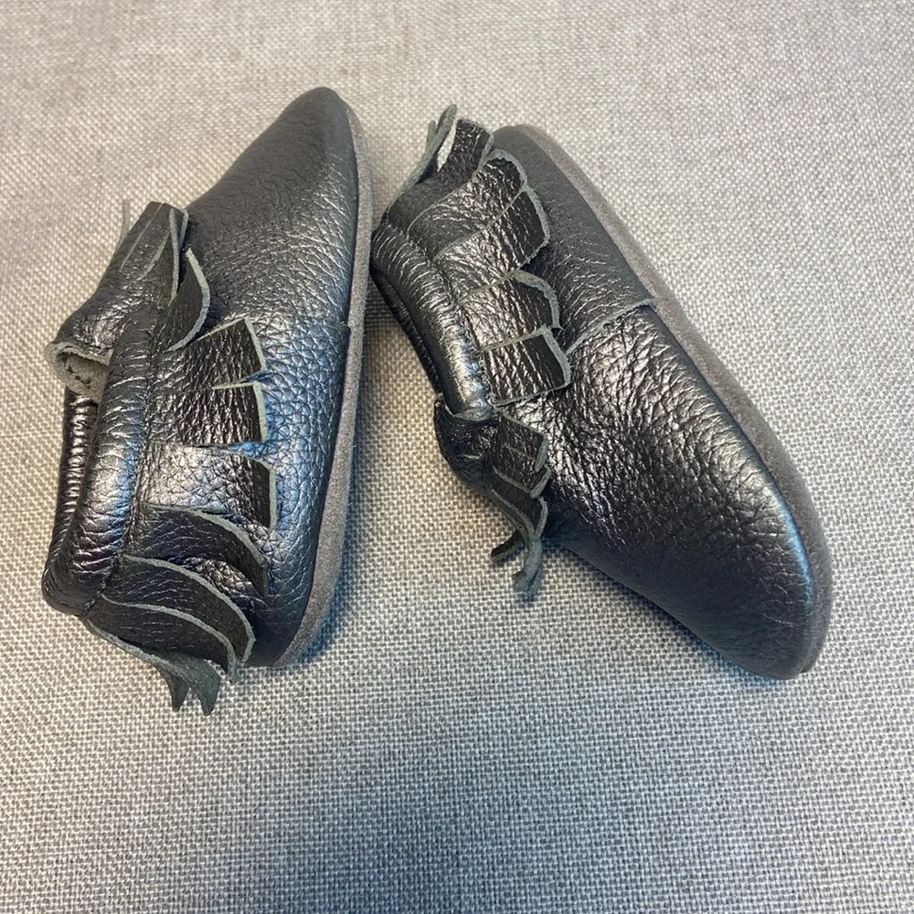 Teeny Toes Leather Silver Moccasin Size 3W Toddler